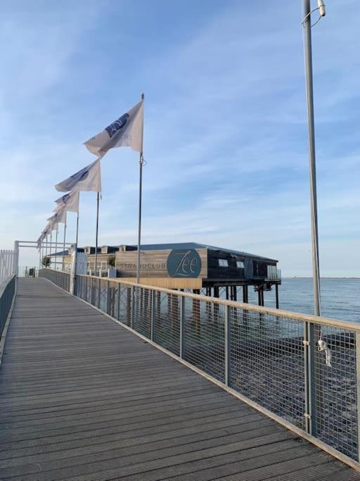 Huebsches Ferienhaus In Ouddorp - Fusslaeufig Zum Strand Und Zentrum Exteriér fotografie