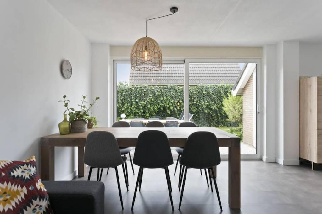 Huebsches Ferienhaus In Ouddorp - Fusslaeufig Zum Strand Und Zentrum Exteriér fotografie